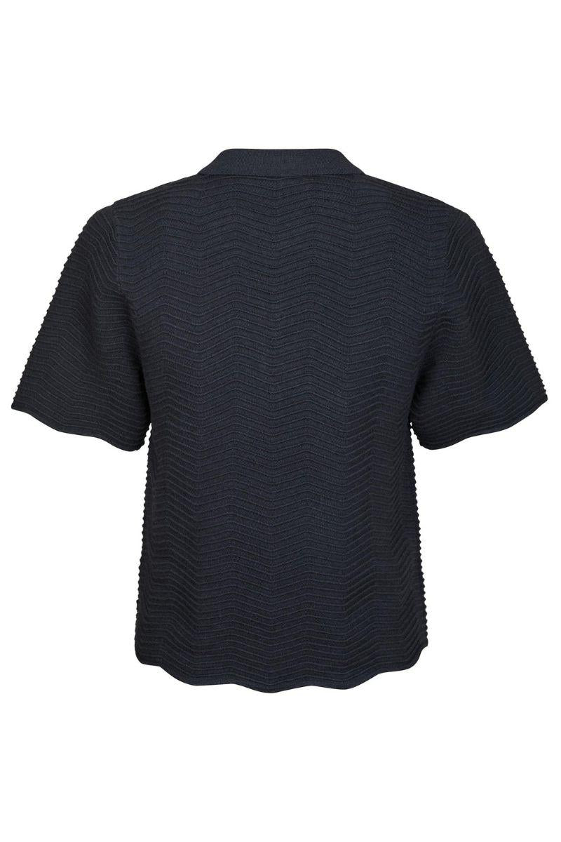 Soko Wave Knit Tee | Midnight Blue | Strik fra Neo Noir