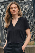 Shira T-shirt | Svart