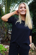 Alma T-shirt | Svart
