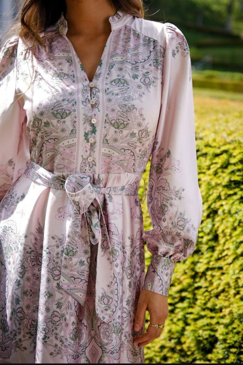 Nova Paisley Border Dress | Rose | Kjole fra Neo Noir