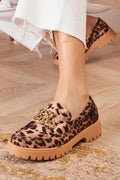 Loafers med spänne i leopardmönster