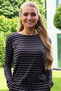 Natalia Ls Boxy Blus | Svart Mörkgrå Randig
