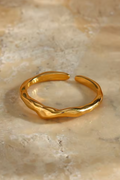 Vågig ring | Guld